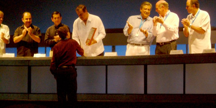Mexperience Receives Lente de Plata Award from Mexico's President, Vicente Fox